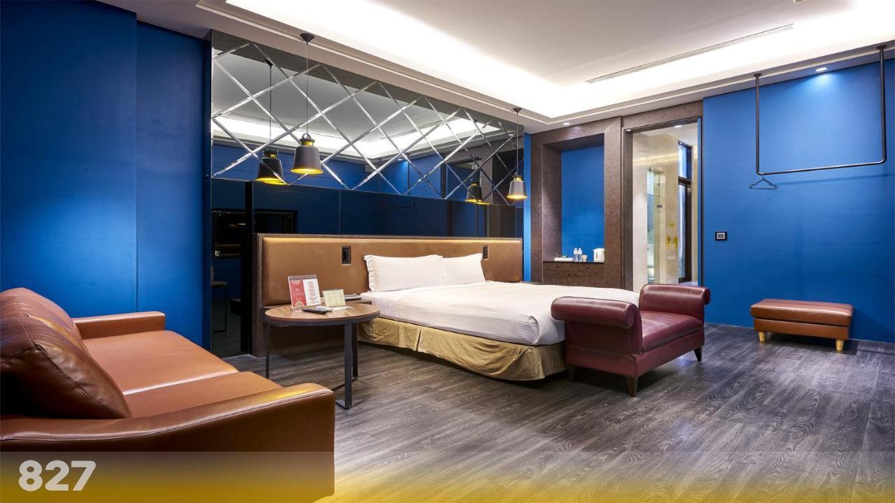 Wehome Motel Tainan Bagian luar foto
