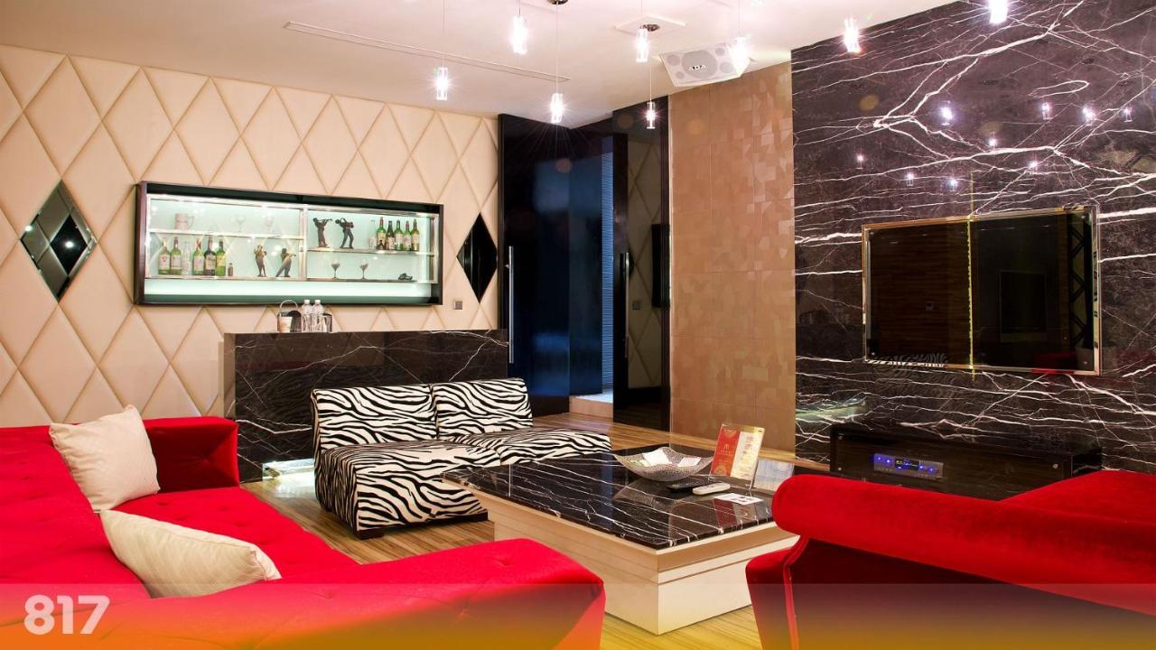 Wehome Motel Tainan Bagian luar foto